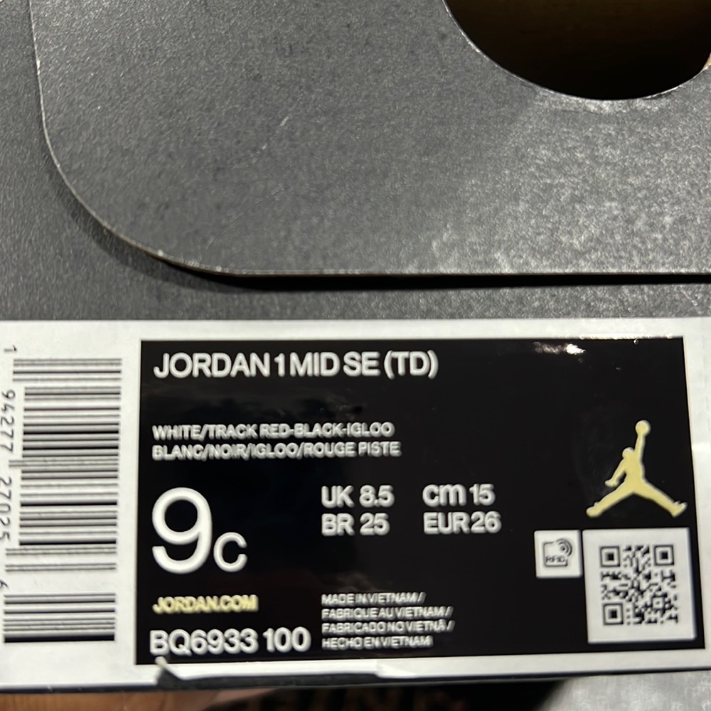 Jordan 1 Mid SE Toddler size